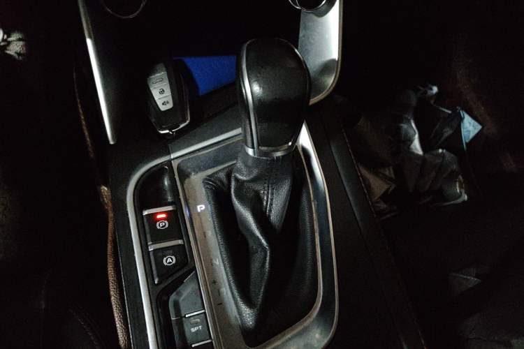 Used Geely Auto Binray 2019 200T DCT Binzhi Edition Gear Lever