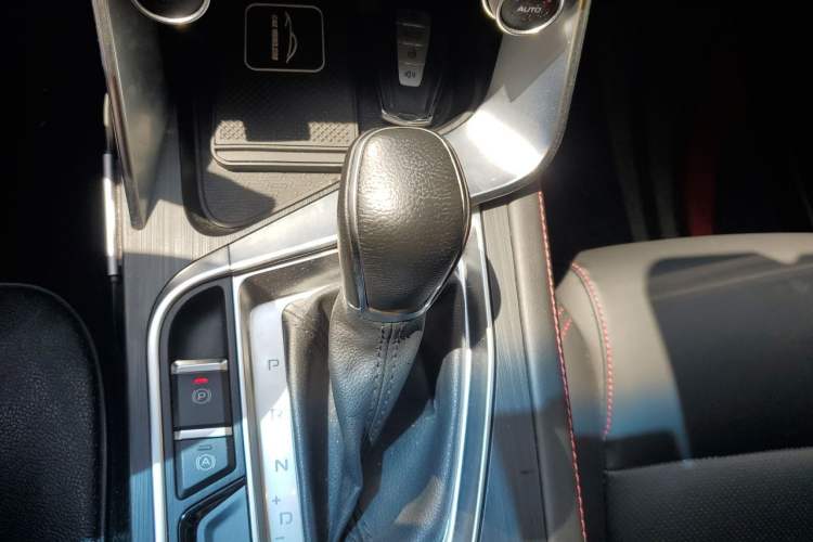 Used Geely Auto Binray 2019 200T DCT Binzhi Edition Gear Lever