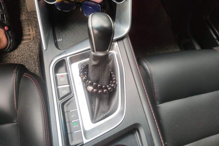 Used Geely Auto Binray 2019 200T DCT Binchi Edition Gear Lever
