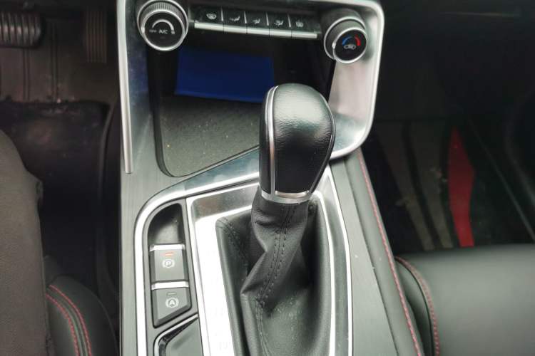 Used Geely Auto Binray 2019 200T DCT Binchi Edition Gear Lever