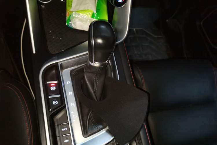 Used Geely Auto Binray 2019 200T DCT Asian Games Edition Gear Lever