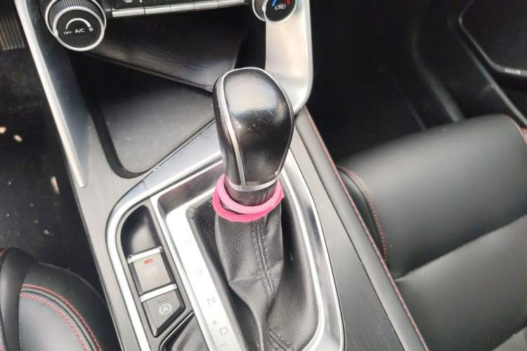 Used Geely Auto Binray 2019 200T DCT Binchi Edition Gear Lever