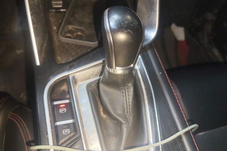 Used Geely Auto Binray 2019 200T DCT Binchi Edition Gear Lever