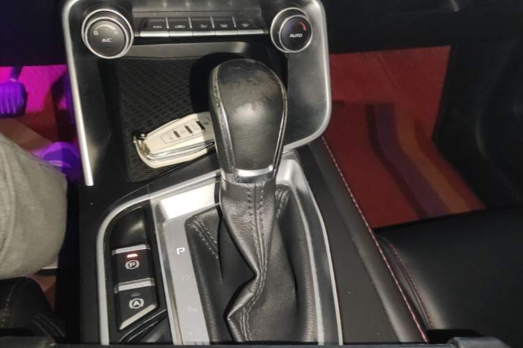 Used Geely Auto Binray 2019 200T DCT Binzhi Edition Gear Lever