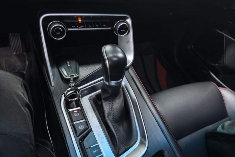 Used Geely Auto Binray 2019 200T DCT Binzhi Edition Gear Lever
