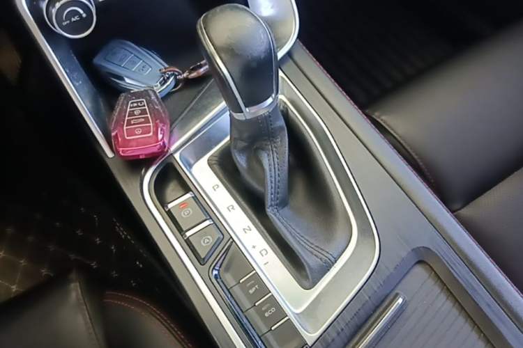Used Geely Auto Binray 2019 200T DCT Binchi Edition Gear Lever