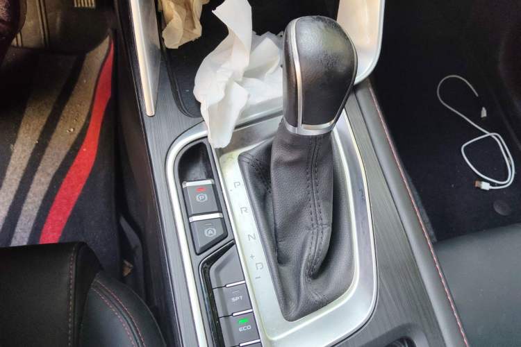 Used Geely Auto Binray 2019 200T DCT Binzhi Edition Gear Lever