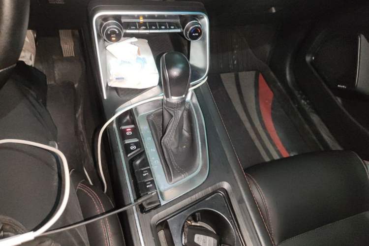 Used Geely Auto Binray 2019 200T DCT Binzhi Edition Gear Lever