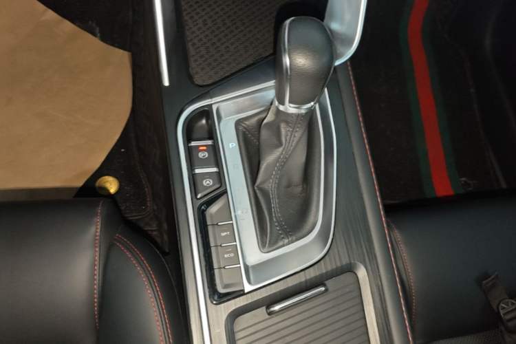 Used Geely Auto Binray 2019 200T DCT Binzhi Edition Gear Lever