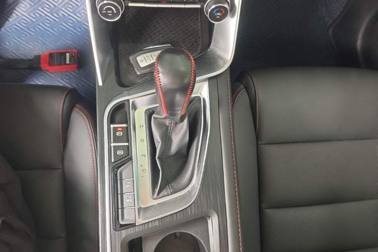 Used Geely Auto Binray 2019 200T DCT Binchi Edition Gear Lever
