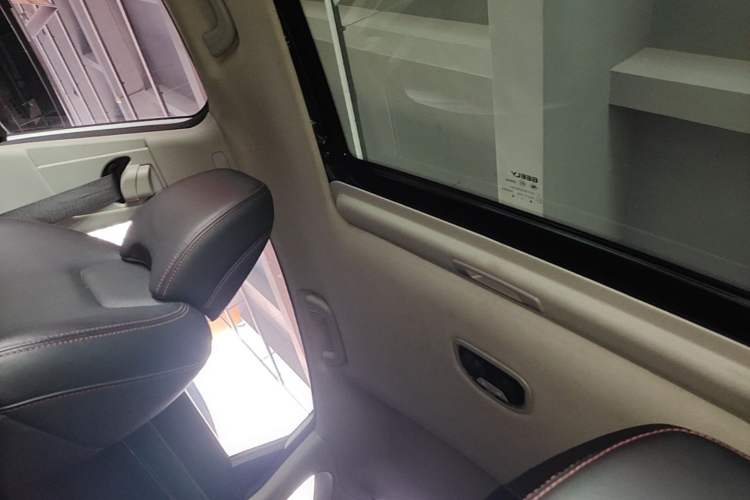 Used Geely Auto Binray 2019 200T DCT Binzhi Edition Headliner