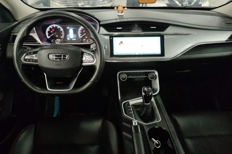 Used Geely Auto Binray 2019 200T Manual Binchi Edition Interior 2