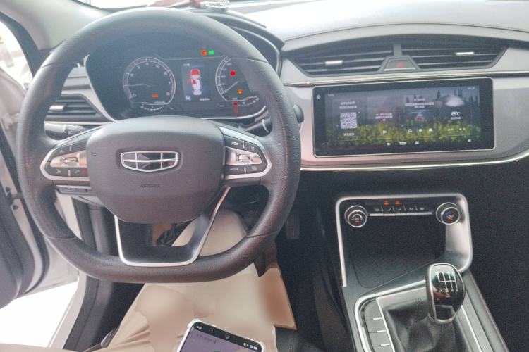 Used Geely Auto Binray 2019 200T Manual Binchi Edition Interior 2
