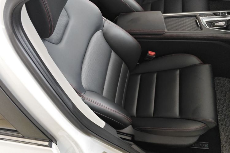 Used Geely Auto Binray 2019 200T DCT Asian Games Edition Interior 9