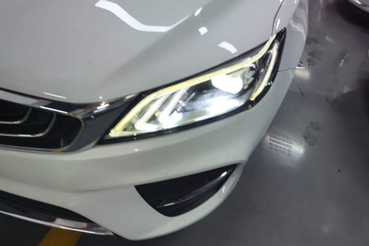 Used Geely Auto Binray 2019 200T DCT Binzhi Edition Left Front Headlight