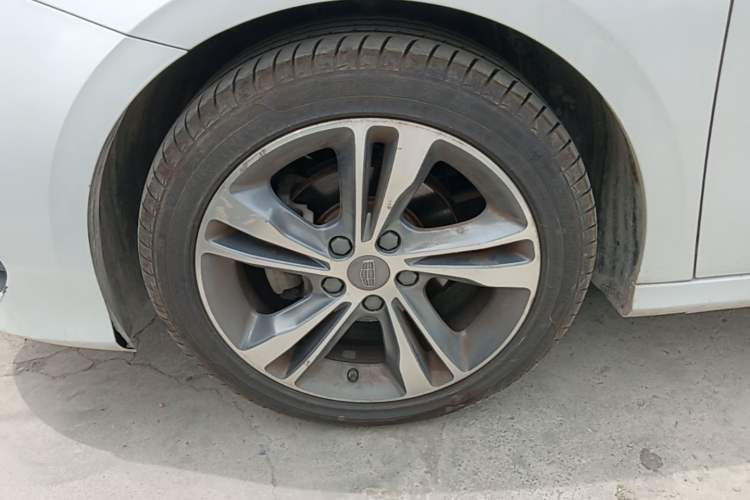 Used Geely Auto Binray 2019 200T DCT Binzhi Edition Left Front Wheel Hub