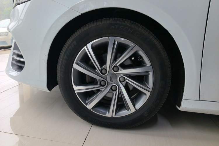 Used Geely Auto Binray 2019 200T DCT Binchi Edition Left Front Wheel Hub