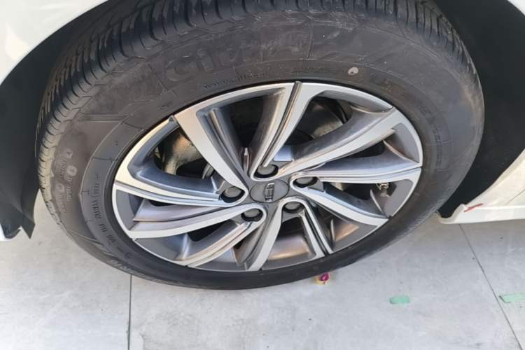 Used Geely Auto Binray 2019 200T DCT Binchi Edition Left Front Wheel Hub