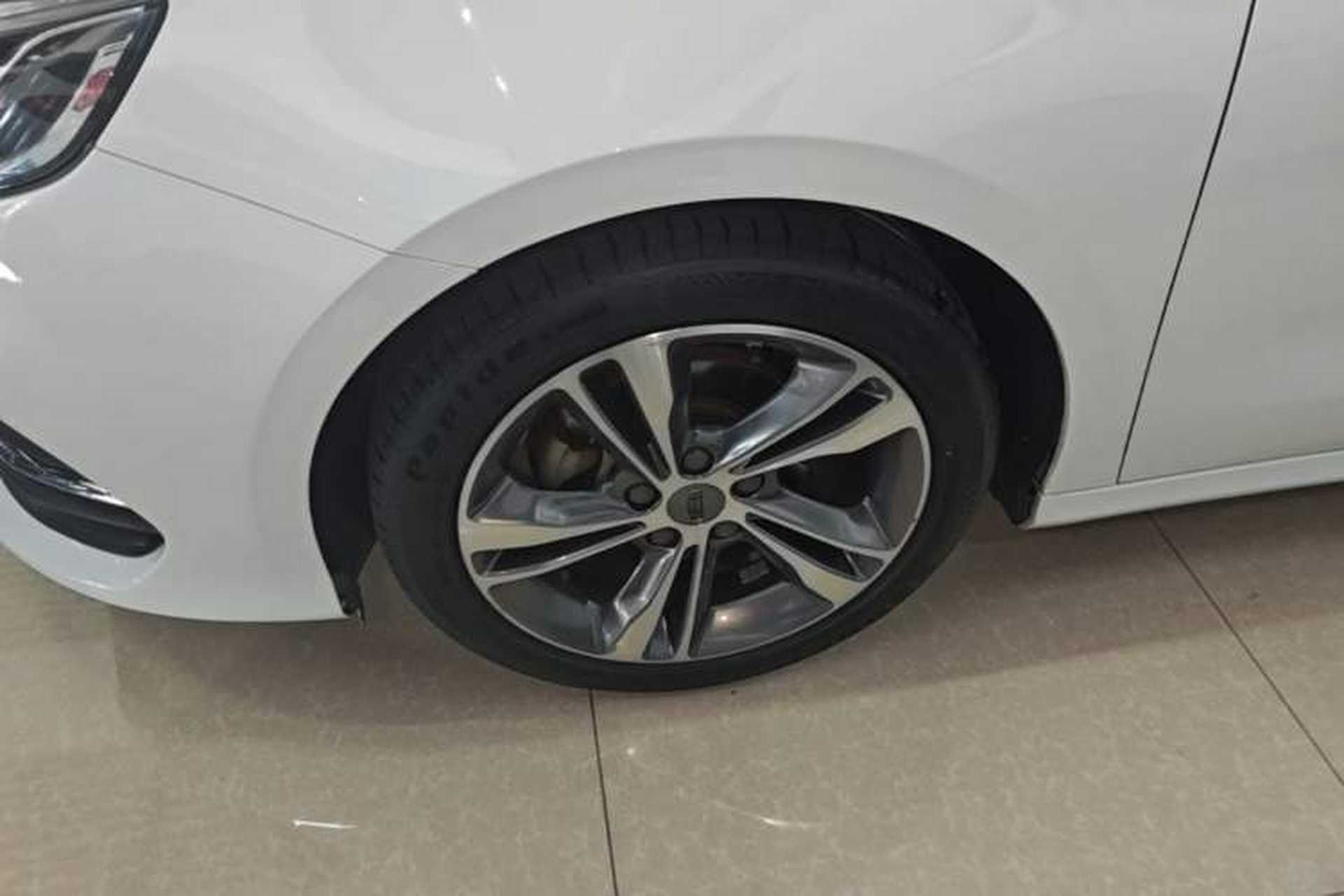 Used Geely Auto Binray 2019 200T DCT Binzhi Edition Left Front Wheel Hub