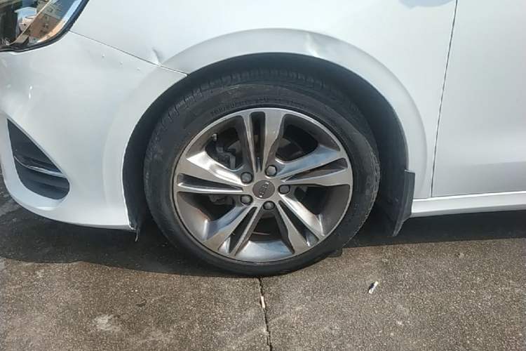 Used Geely Auto Binray 2019 200T DCT Binzhi Edition Left Front Wheel Hub