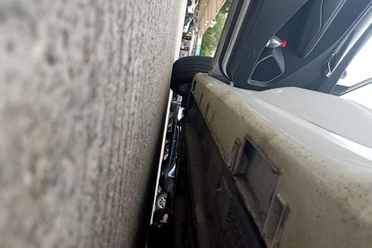 Used Geely Auto Binray 2019 200T DCT Binchi Edition Left Side Sill