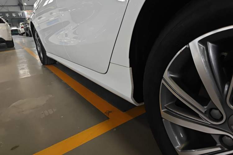 Used Geely Auto Binray 2019 200T DCT Binchi Edition Left Side Sill