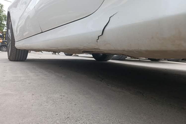Used Geely Auto Binray 2019 200T DCT Binzhi Edition Left Side Sill