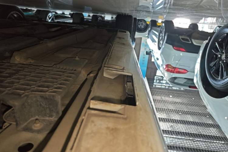 Used Geely Auto Binray 2019 200T DCT Binzhi Edition Left Side Sill