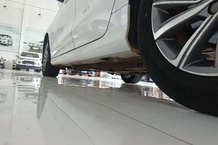 Used Geely Auto Binray 2019 200T DCT Binchi Edition Left Side Sill