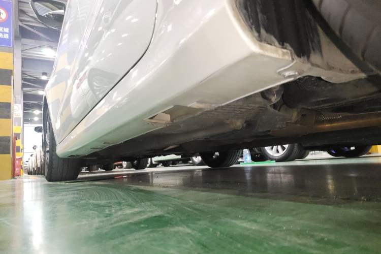 Used Geely Auto Binray 2019 200T DCT Binchi Edition Left Side Sill