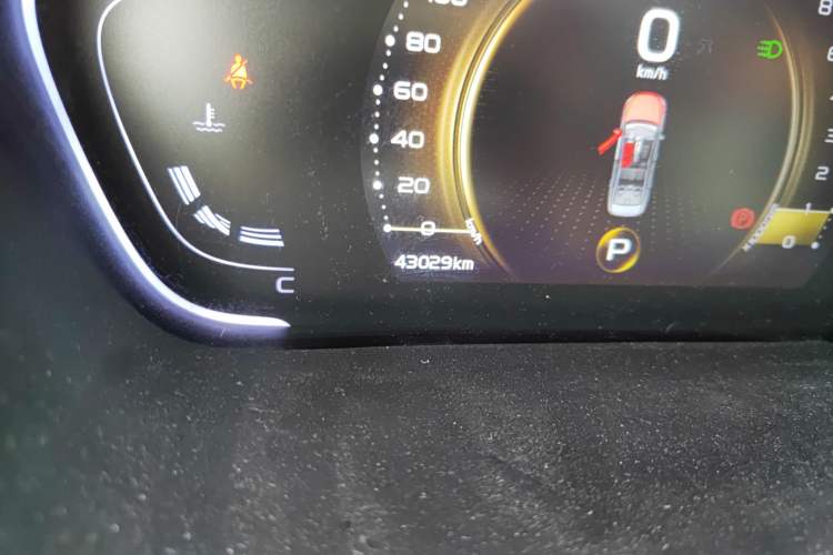 Used Geely Auto Binray 2019 200T DCT Binzhi Edition Odometer Close Up