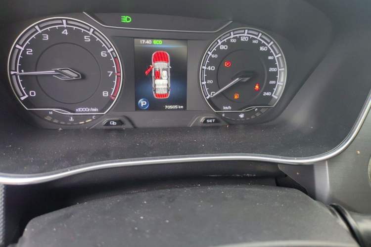 Used Geely Auto Binray 2019 200T DCT Binchi Edition Odometer Close Up