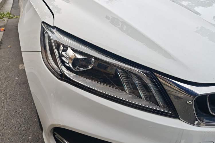 Used Geely Auto Binray 2019 200T DCT Binzhi Edition Right Front Headlight