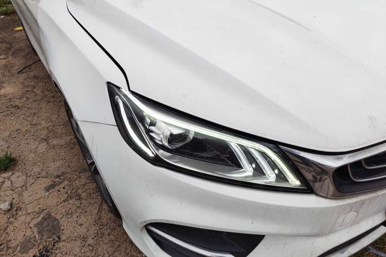 Used Geely Auto Binray 2019 200T DCT Binzhi Edition Right Front Headlight