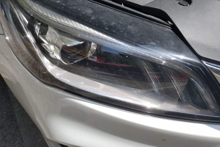 Used Geely Auto Binray 2019 200T DCT Binzhi Edition Right Front Headlight