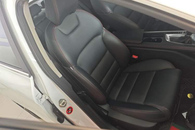 Used Geely Auto Binray 2019 200T DCT Binzhi Edition Right Front Seat