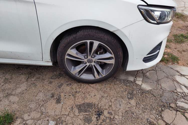 Used Geely Auto Binray 2019 200T DCT Binzhi Edition Right Front Wheel Hub
