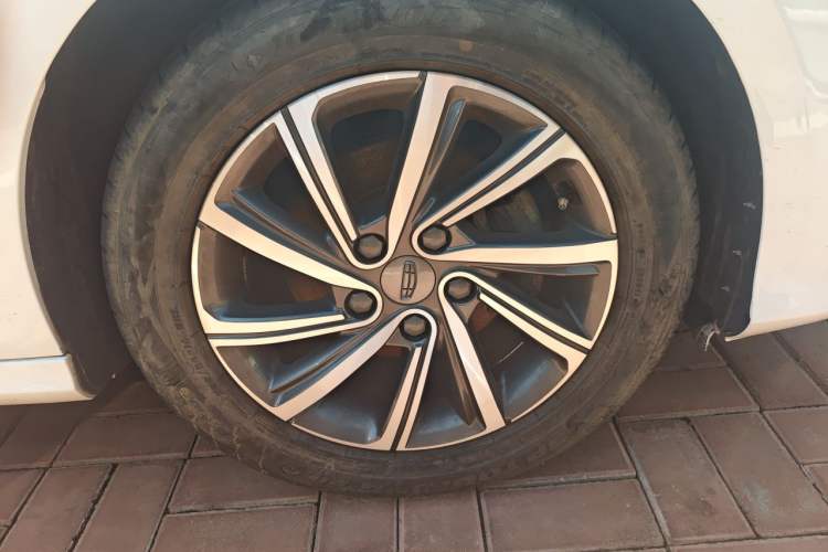 Used Geely Auto Binray 2019 200T Manual Binchi Edition Right Front Wheel Hub