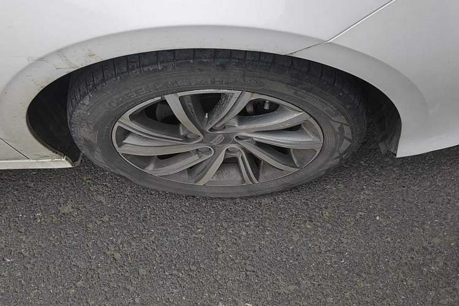 Used Geely Auto Binray 2019 200T DCT Binchi Edition Right Front Wheel Hub