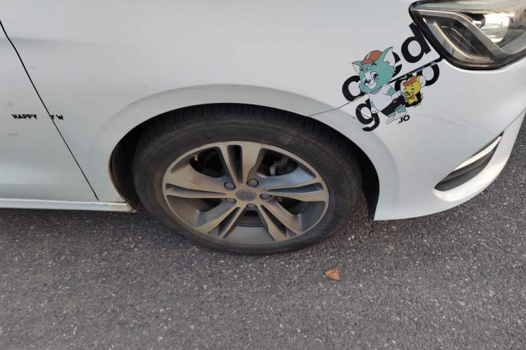 Used Geely Auto Binray 2019 200T DCT Binzhi Edition Right Front Wheel Hub
