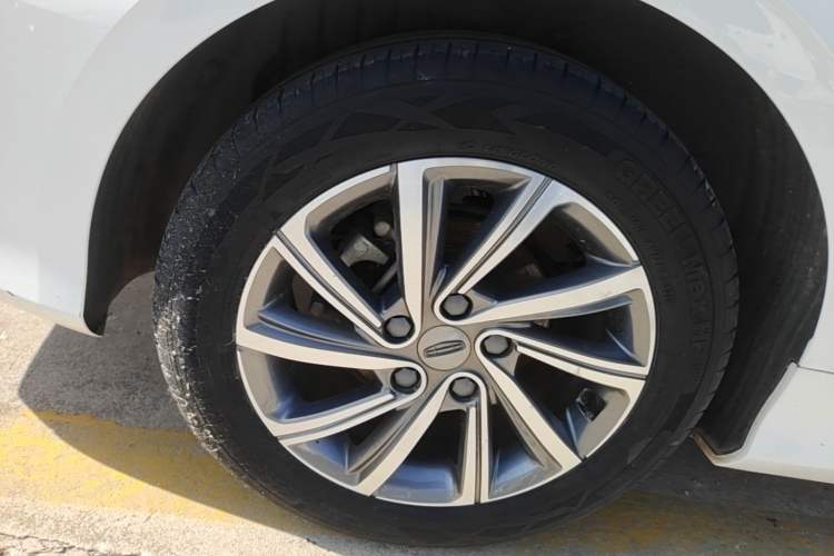 Used Geely Auto Binray 2019 200T Manual Binchi Edition Right Rear Wheel Hub