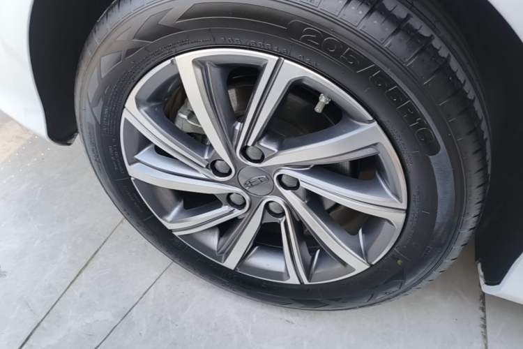 Used Geely Auto Binray 2019 200T DCT Binchi Edition Right Rear Wheel Hub