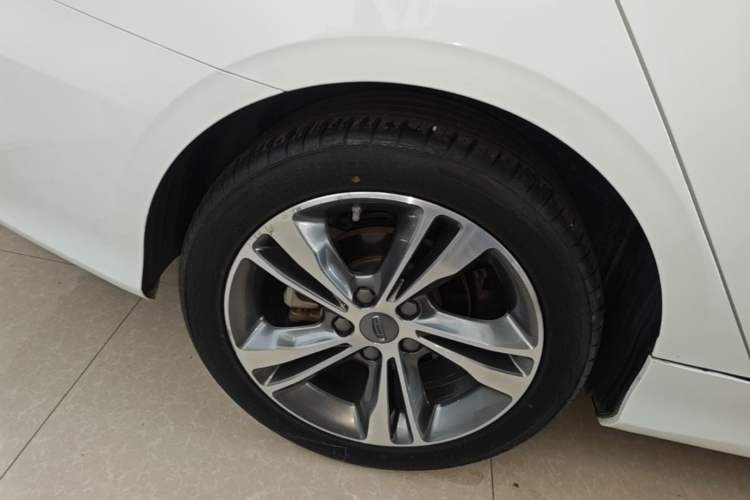 Used Geely Auto Binray 2019 200T DCT Binzhi Edition Right Rear Wheel Hub