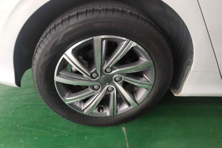 Used Geely Auto Binray 2019 200T DCT Binchi Edition Right Rear Wheel Hub