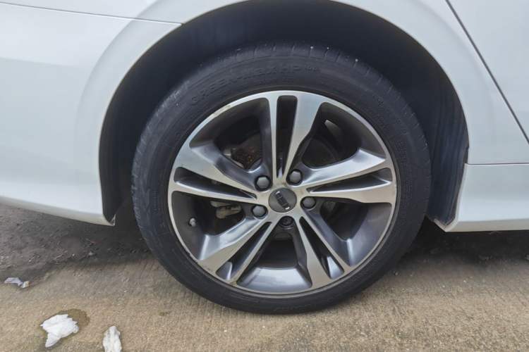 Used Geely Auto Binray 2019 200T DCT Binzhi Edition Right Rear Wheel Hub
