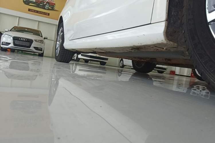 Used Geely Auto Binray 2019 200T DCT Binchi Edition Right Side Sill