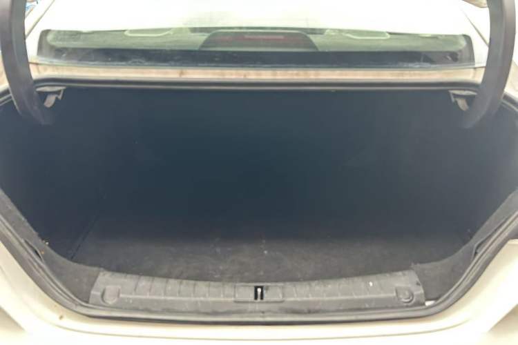 Used Geely Auto Binray 2019 200T DCT Binchi Edition Trunk