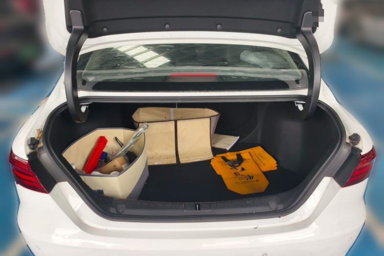 Used Geely Auto Binray 2019 200T DCT Binchi Edition Trunk