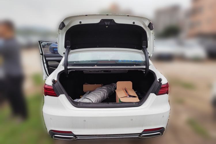 Used Geely Auto Binray 2019 200T DCT Binzhi Edition Trunk