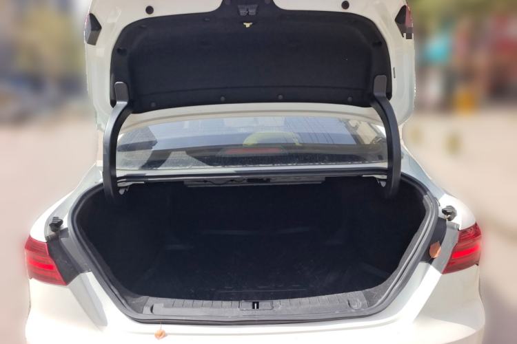 Used Geely Auto Binray 2019 200T DCT Binzhi Edition Trunk